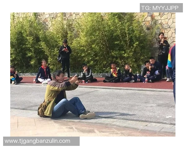 打篮球的多重益处探讨及其对身心发展的积极影响